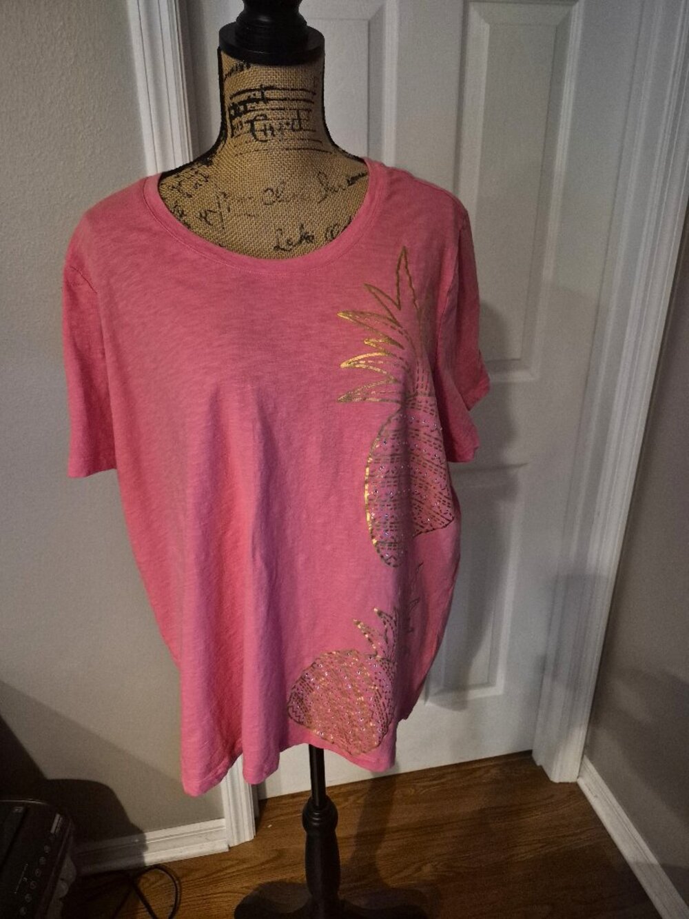 Coral Bay Pineapple Embellished Tee Shirt Siz e 2X